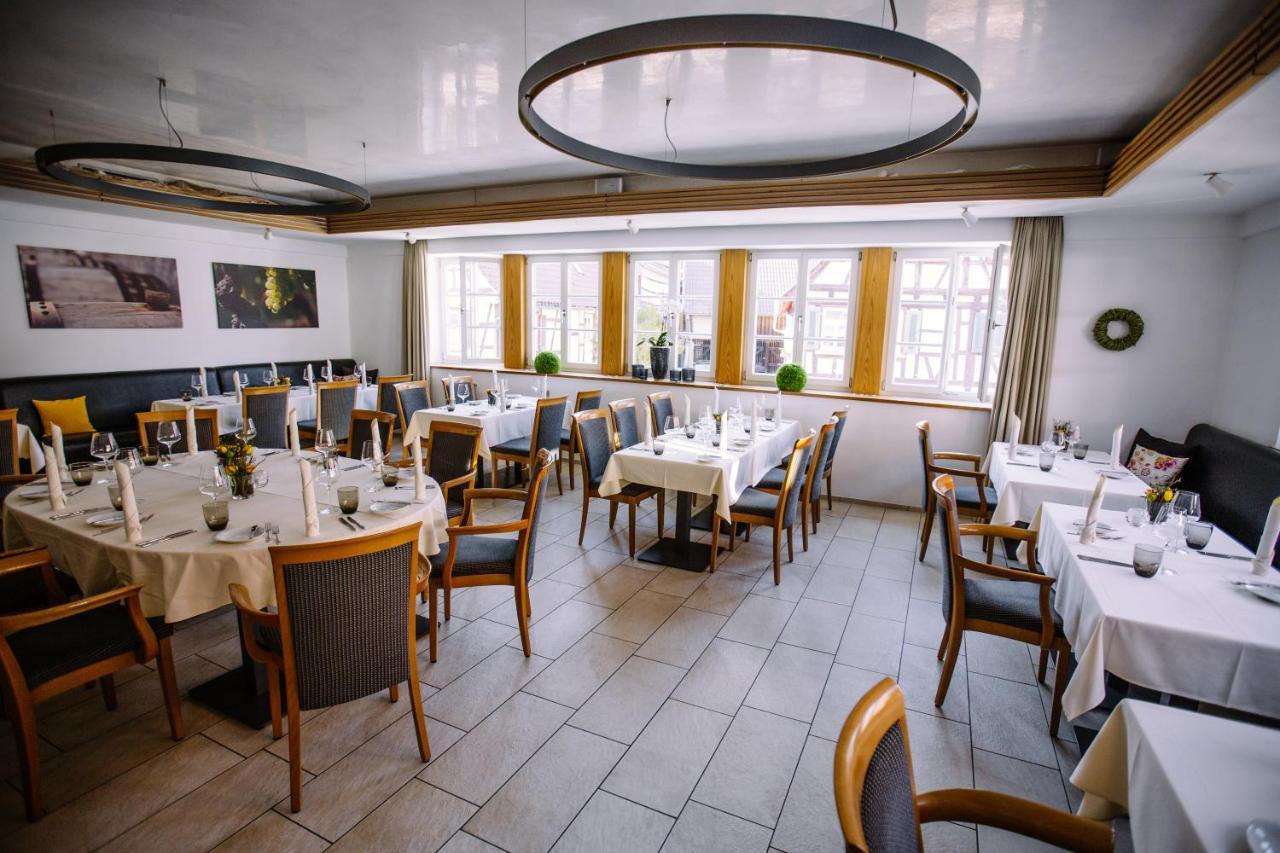 Hotel Restaurant Lamm Rosswag 바이힝겐 안 데어 엔츠 외부 사진
